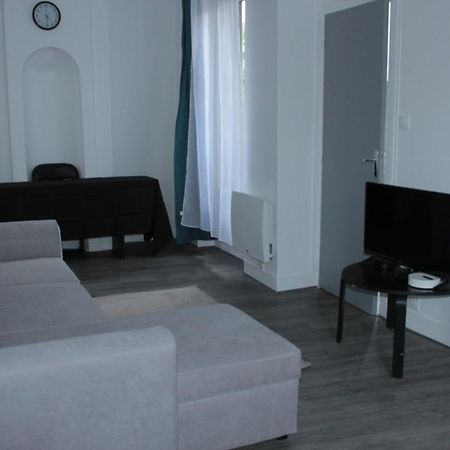 Appartement Pantin Luaran gambar