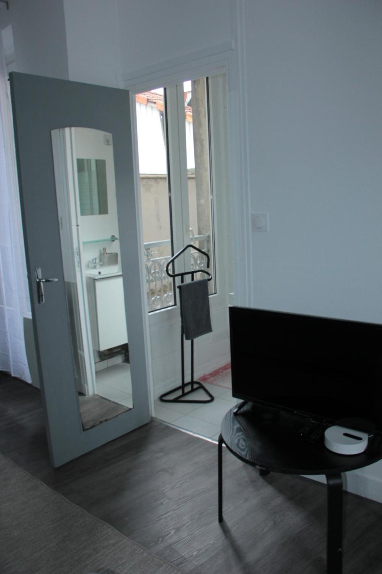 Appartement Pantin Luaran gambar
